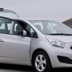 Jakie auto najlepiej nadaje się dla rodziny z dziećmi? Przewodnik po modelach łączących bezpieczeństwo, przestrzeń i oszczędność