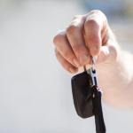Jak zakończyć leasing samochodu? Praktyczny przewodnik: opcje, koszty i pułapki