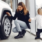 Jakie podatki płaci właściciel samochodu? Praktyczny przewodnik po opłatach, ulgach i pułapkach